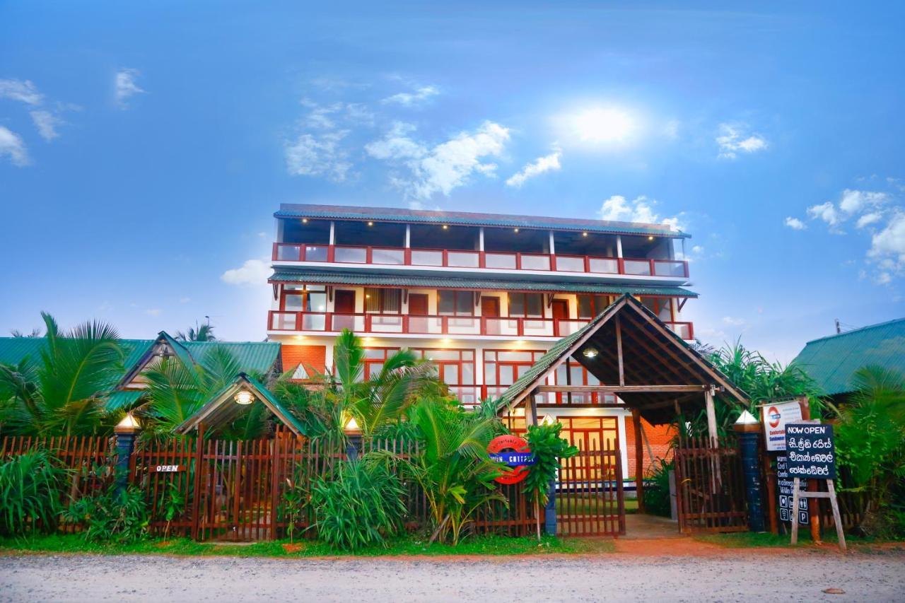 Hi Win Hotel Чилау Экстерьер фото